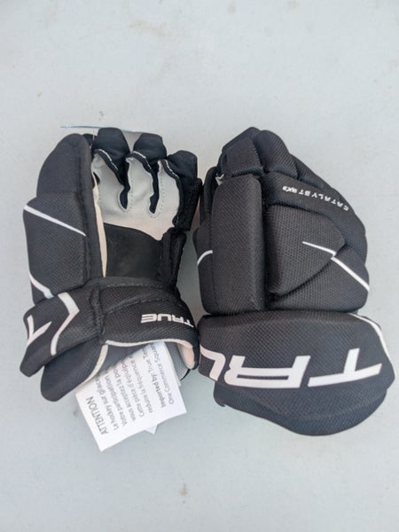 True Catalyst 9X3 Gloves 8" (New)