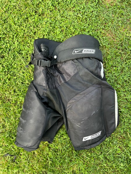 Black Senior Small Nike Hockey Pants (Used)