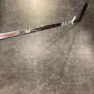 Senior Bauer Vapor Hyperlite Hockey Stick Left Hand P92M (Used)