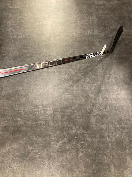 Senior Bauer Vapor Hyperlite Hockey Stick Left Hand P92M (Used)