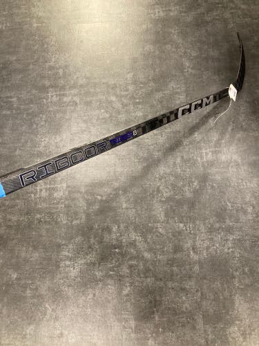 Youth CCM RibCor Trigger 8 Pro Hockey Stick Right Handed P28 (Used)