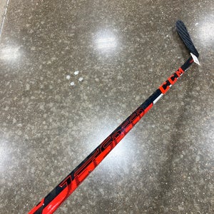 Intermediate CCM JetSpeed Team Hockey Stick Left Hand P28 (Used)