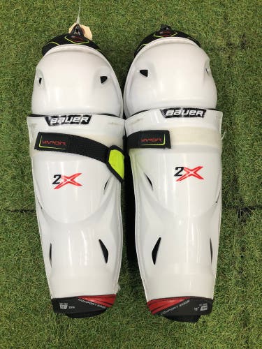 Junior Bauer Vapor 2X Shin Pads 13" (Used)