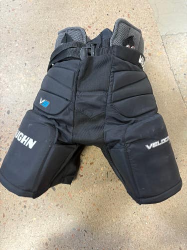Black Junior Medium/Large Vaughn Velocity V9 Pro Hockey Goalie Pants (Used)