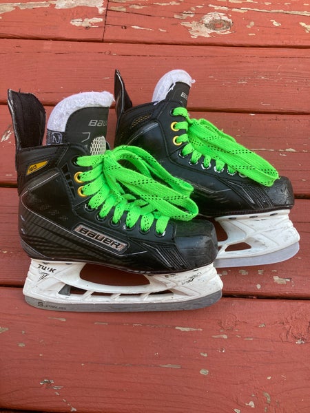 2016 Bauer Supreme 160 Hockey Skates Size 3 (Used)
