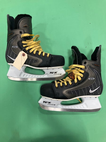 Senior Nike Ignite 2 Hockey Skates Regular Width 7.5 (Used)