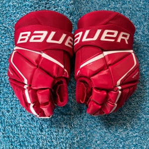 Red Senior Bauer Vapor 3X Gloves 12" (Used)