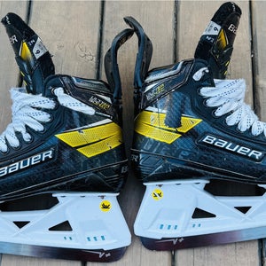 Used Bauer Supreme UltraSonic Hockey Skates Regular Width - Size 6 - Fit 2