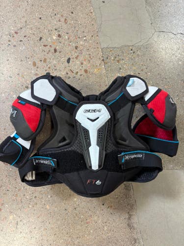 Medium Junior CCM JETSPEED FT6 Shoulder Pads (Used)