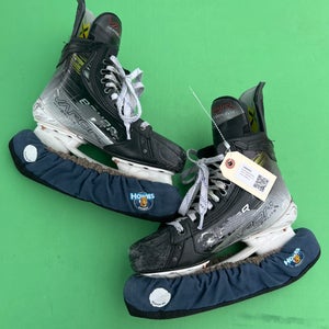 Intermediate Bauer Vapor Hyperlite 2 Hockey Skates| Size 6 Fit 3