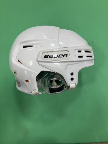 White Medium Bauer Re-Akt 75 Helmet (Used)
