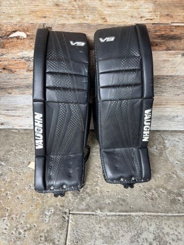 Black 31" + 2" Senior Vaughn Velocity V9 Goalie Leg Pads