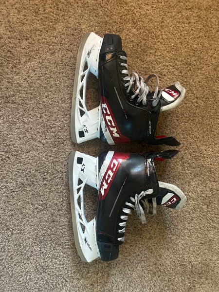2021 CCM JetSpeed FT475 Hockey Skates Regular Width   8.5 (Used)