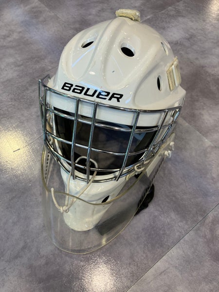 White Junior Bauer 930 Goalie Mask (Used)