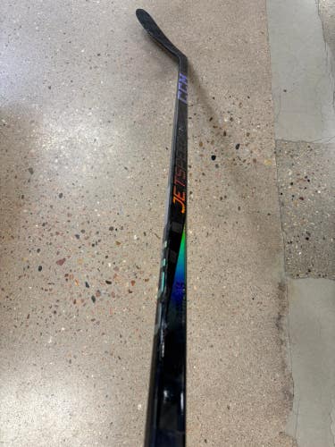 Junior CCM Jetspeed FT7 Pro Hockey Stick Left Hand | P28 40 Flex (Used)
