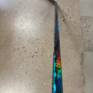 Junior Bauer Twitch Hockey Stick Left Hand | P28 40 Flex (Used)