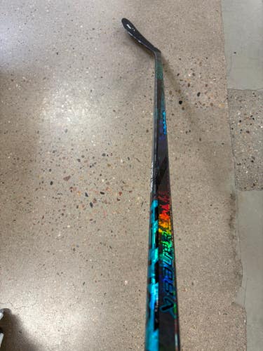 Junior Bauer Twitch Hockey Stick Left Hand | P28 40 Flex (Used)