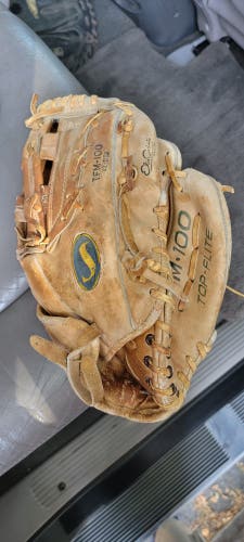 Spalding RH Baseball Glove 12" (Used)