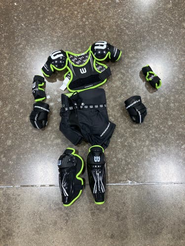 Youth Small Winnwell Starter Kit (Used)