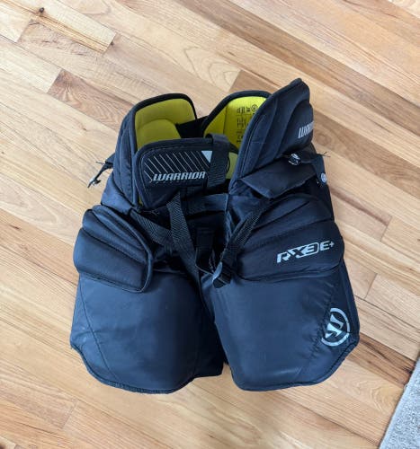 Junior Large Warrior Ritual x3 E+ Hockey Goalie Pants (Used)