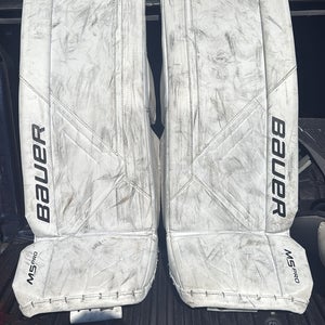 Intermediate Small 2023 Bauer Supreme M5 Goalie Leg Pads (Used)