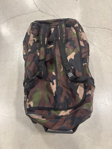 Camo Bauer Pacific Rink Bag (Used) | 28" x 12" x 14"