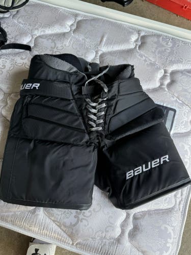 Intermediate Medium 2023 Bauer Elite Hockey Goalie Pants (Used)