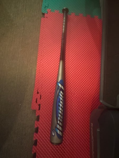 Easton Typhoon Alloy Bat (-3) 30 oz 33" (Used)