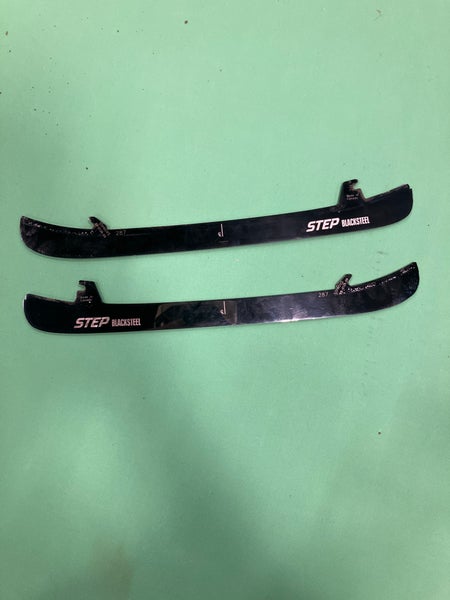 Step Steel Blacksteel Holders, Runners, & Replacement Steel Blades 287 mm (Used)