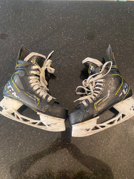 CCM Super Tacks Hockey Skates Regular Width 7 (Used) without Blades