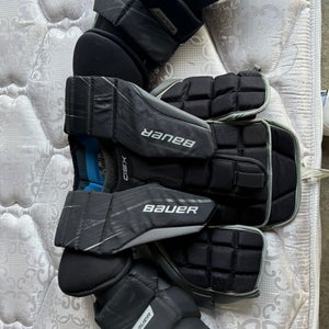 Small 2022 Bauer GSX Goalie Chest Protector (Used)