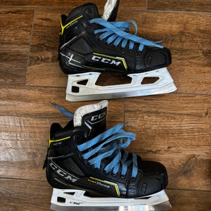 CCM Super Tacks 9370 Hockey Goalie Skates Size 4 (Used)