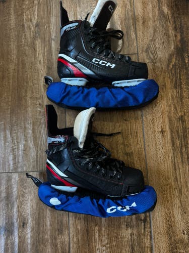 CCM JetSpeed FT675 Hockey Skates Size 4 (Used)