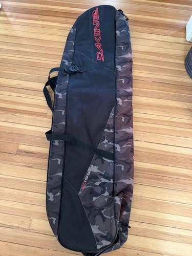 Dakine Tour Snowboard Bag Snowboard Bag (Used)