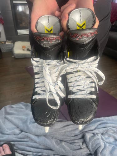 Bauer Vapor Hyperlite  Skates