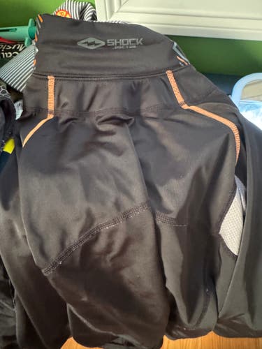 Shock Doctor (Used) Youth Large neck guard base layer shirt