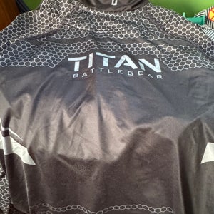 Titan Battlegear neck guard base layer JR XL(Used)