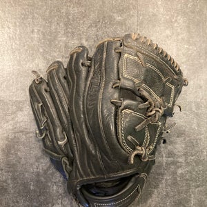 Black Franklin RH Outfield Baseball Glove | 12"