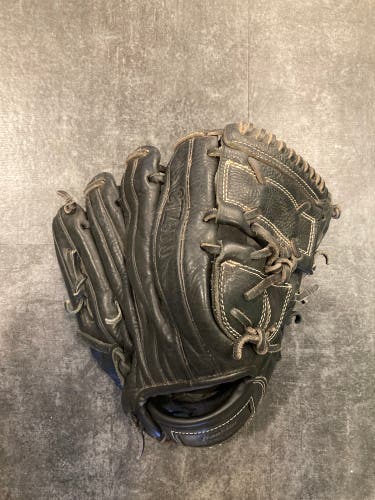 Black Franklin RH Outfield Baseball Glove | 12"