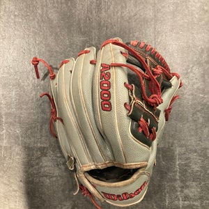 Wilson A2000 RH Infield Baseball Glove 11.5" (Used)