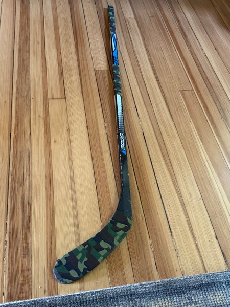 Youth Bauer I3000 Left Hand Hockey Stick P92 (Used)
