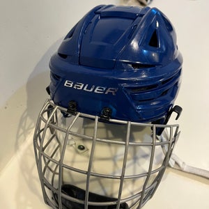 Small Bauer Re-Akt 150 Helmet (Used)