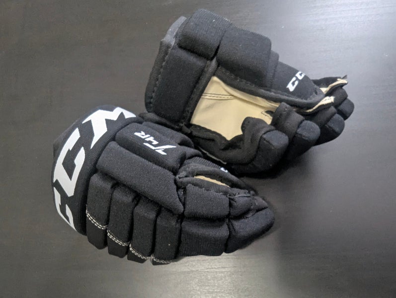 CCM 4-Roll Gloves 9" (New)