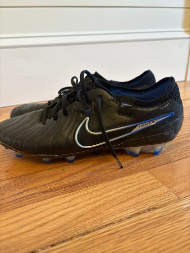 Black Men's Size M 9.5 (W 10.5) Nike Tiempo Legend 10 Elite Cleats (Used)