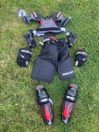 Junior Small/Medium Bauer Lil' Sport Starter Kit