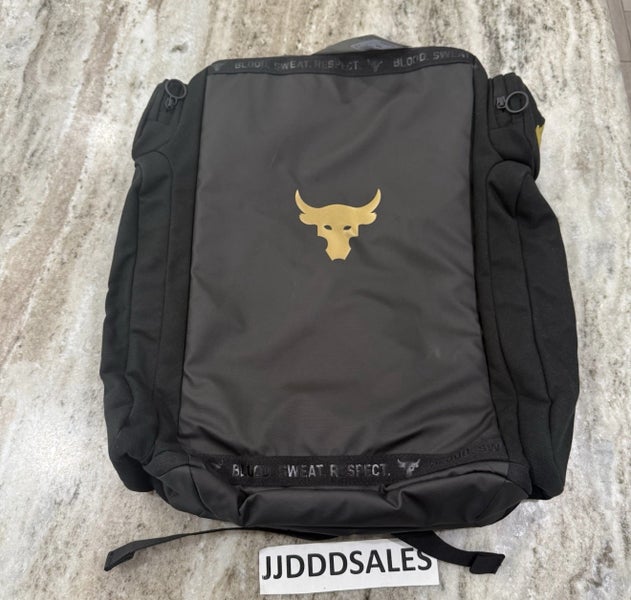 UNDER ARMOUR PROJECT ROCK 39L DUFFEL BACKPACK BLACK GOLD 1376459-002 NWT $130

New with tags

Water-