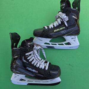 Senior Bauer Supreme Mach Hockey Skates | Size 10.5 Fit 1