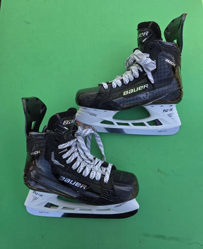 Senior Bauer Supreme Mach Hockey Skates | Size 10.5 Fit 1