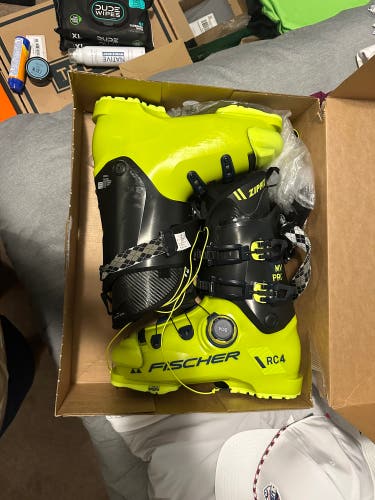 Fischer RC4 Carbon Pro MV BOA Zipfit 27.5