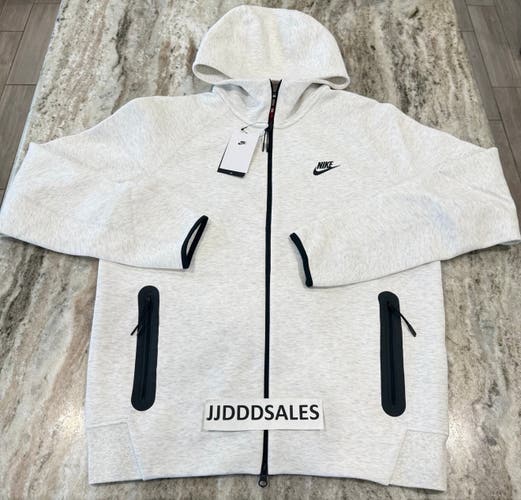 Nike Tech Fleece Windrunner Hoodie Birch Heather FB7921-051 Men’s Sz Medium Tall
New With Tags-$145